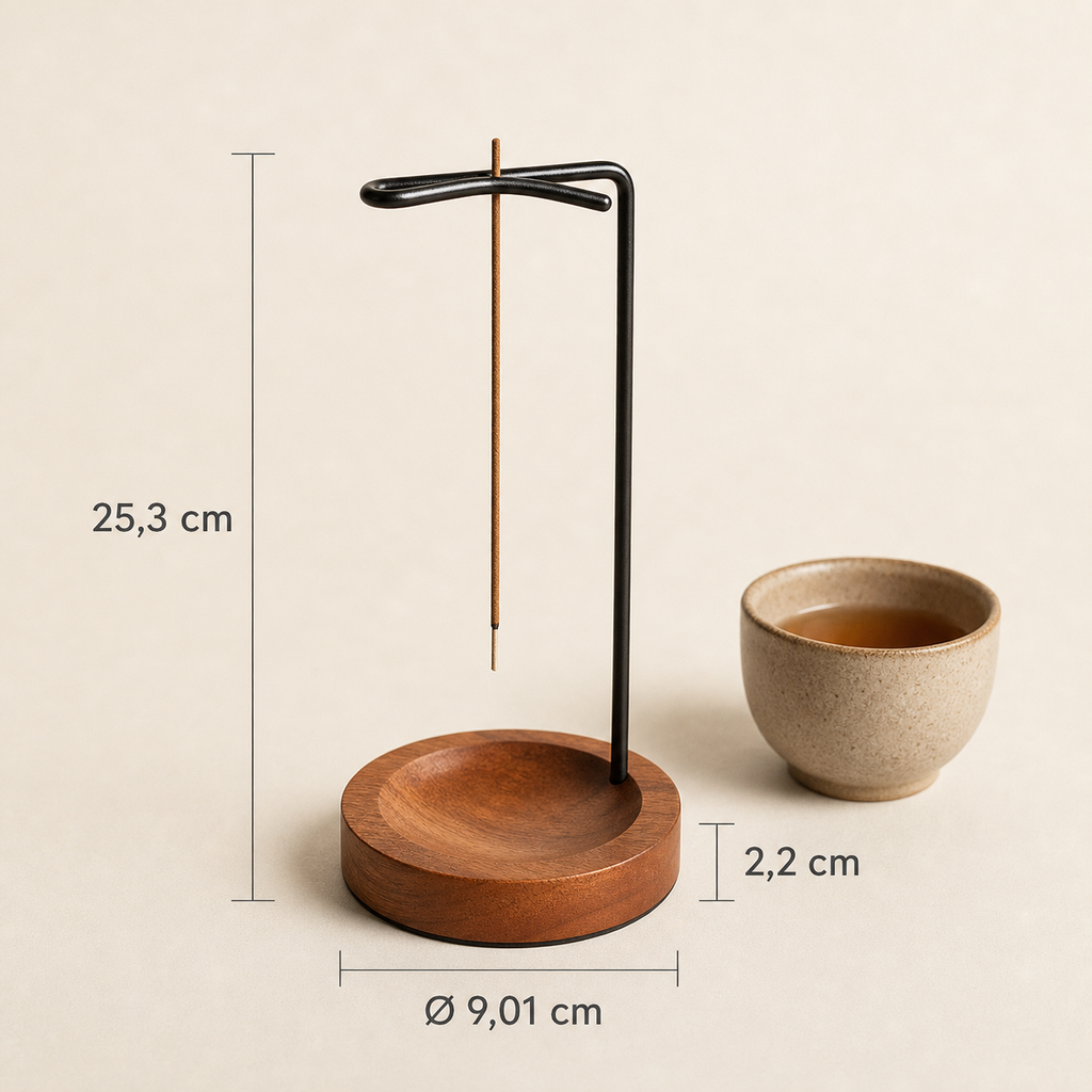 Medidas del portaincienso Kaori: alto 25,3 cm, base de 9,01 cm y grosor de 2,2 cm